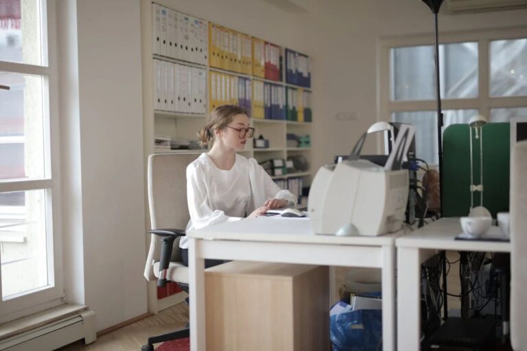 Read more about the article Administrare Blocuri București: Ghid Complet pentru Alegerea Firmei Potrivite